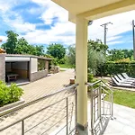 Sole- Ferienvilla Mit Eigenem Pool Bei Pula By Interhome Marčana