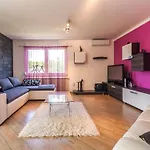 بيت للعطل Sole- Ferienvilla Mit Eigenem Pool Bei Pula By Interhome *