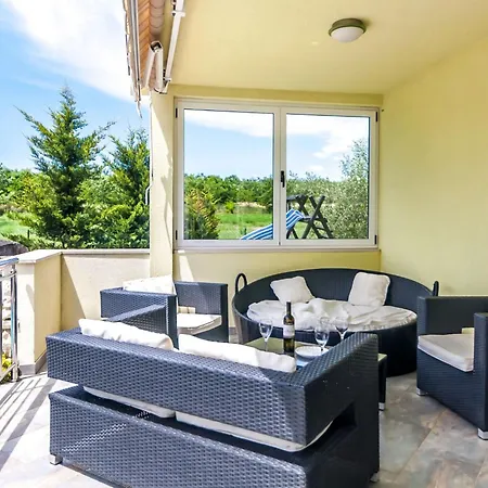 Sole- Ferienvilla Mit Eigenem Pool Bei Pula By Interhome * Marčana