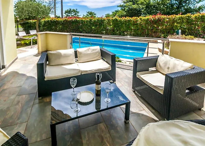 Sole- Ferienvilla Mit Eigenem Pool Bei Pula By Interhome 度假居 Marčana