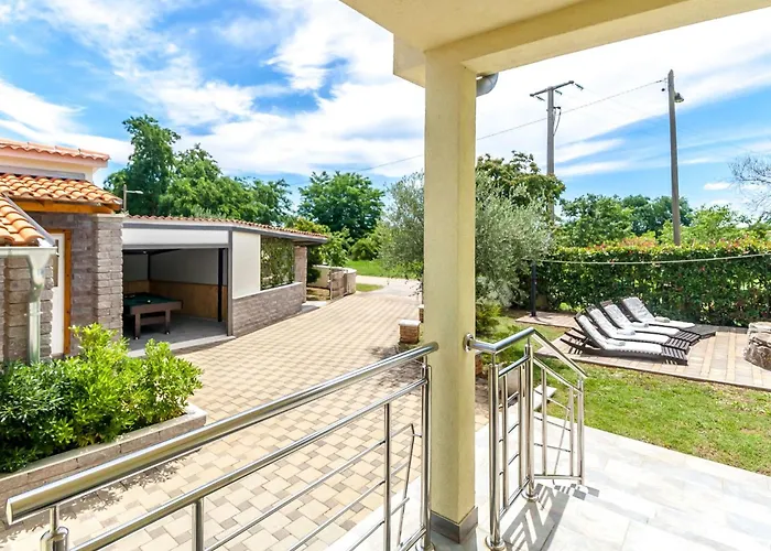 Sole- Ferienvilla Mit Eigenem Pool Bei Pula By Interhome Marčana